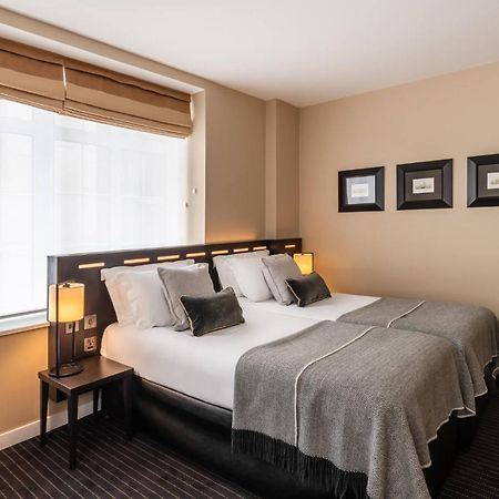 เดอะ แน้ดเลอร์ วิคตอเรีย Hotel ลอนดอน ภายนอก รูปภาพ