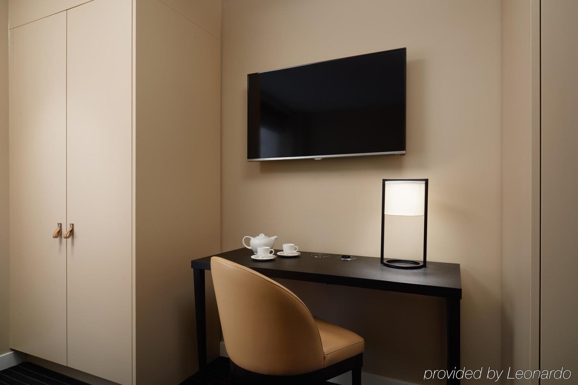 เดอะ แน้ดเลอร์ วิคตอเรีย Hotel ลอนดอน ภายนอก รูปภาพ